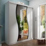 Szafa przesuwna SENSO 9 150 cm ze wstawkami dekoracyjnymi szklanymi i dwoma lustrami w falę