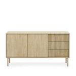 Komoda dwudrzwiowa FERRO z trzema szufladami 153 cm ryflowany front dąb cremona